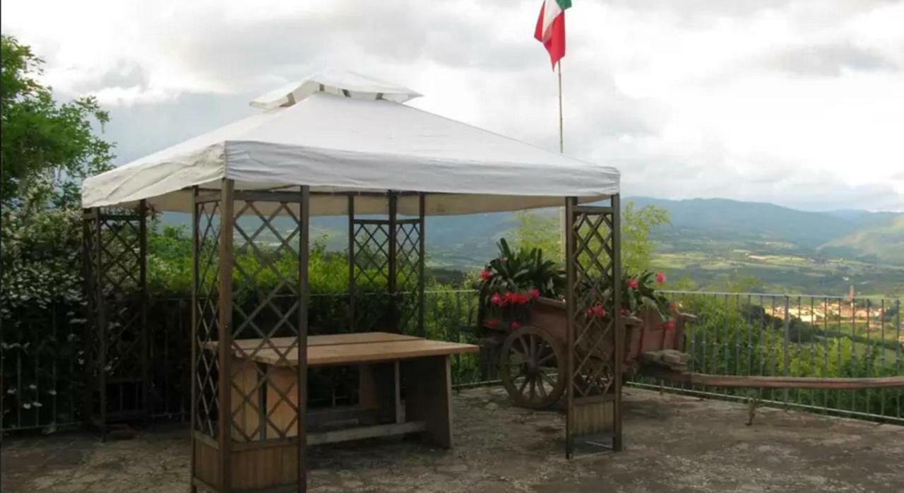 Villa Casa Mazzocchi Vista Su Poppi Exterior foto